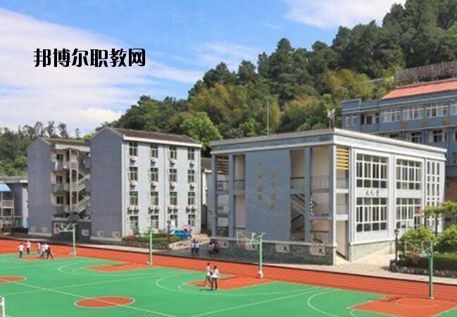 蒼南縣金鄉(xiāng)職業(yè)學(xué)校2020年報名條件、招生要求、招生對象