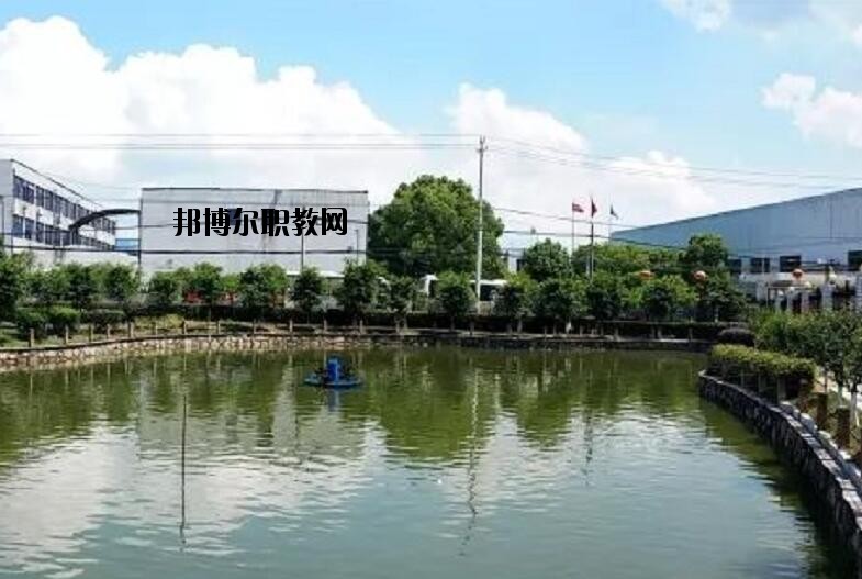 寧?？h雙林職業(yè)學校2020年報名條件、招生要求、招生對象