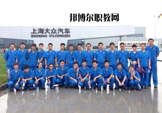 萍鄉(xiāng)工業(yè)中等專業(yè)學(xué)校2020年報(bào)名條件、招生要求、招生對(duì)象