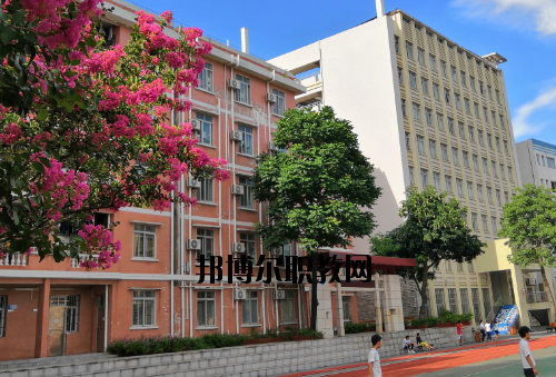 廣東工業(yè)貿(mào)易職業(yè)技術學校怎么樣、好不好