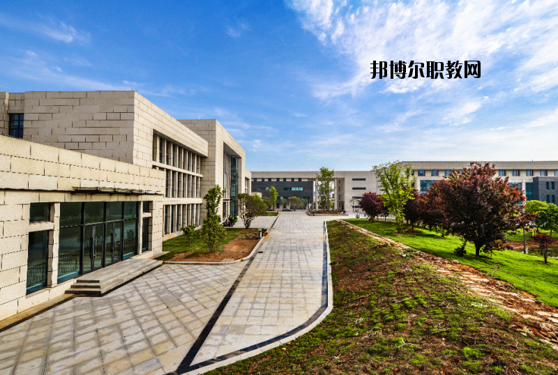 江蘇建筑職業(yè)技術(shù)學(xué)院2020年報名條件、招生要求、招生對象