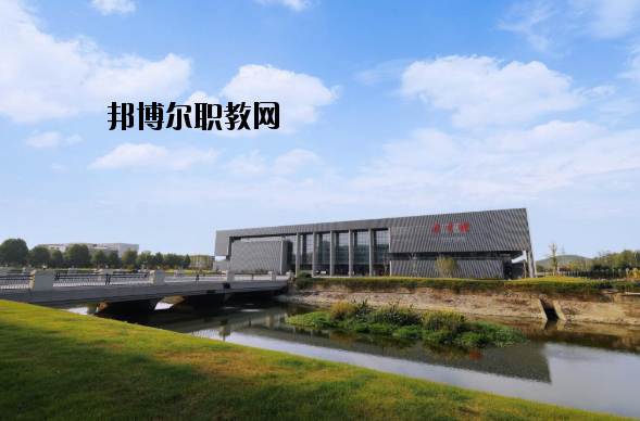 徐州醫(yī)學(xué)院怎么樣、好不好
