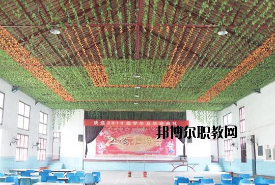 孝感第二技工學(xué)校2020年報名條件、招生要求、招生對象