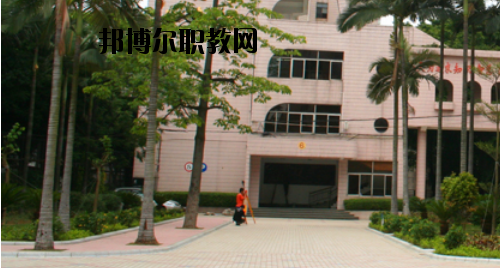 廣州建筑工程職業(yè)學(xué)校2020年報名條件、招生要求、招生對象