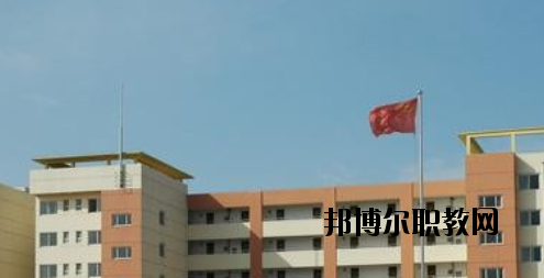 承德華中管理中專學(xué)校2020年報(bào)名條件、招生要求、招生對(duì)象 