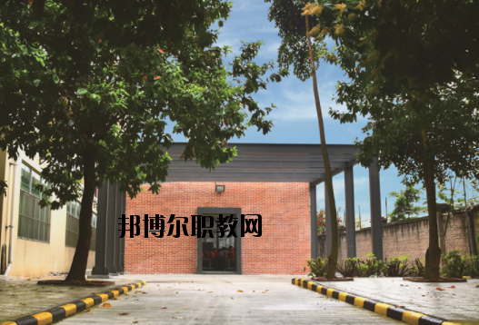廣州華風(fēng)技工學(xué)校2020年報(bào)名條件、招生要求、招生對(duì)象