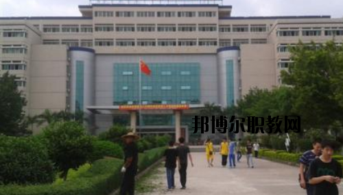 梅州技師學(xué)院2020年報名條件、招生要求、招生對象
