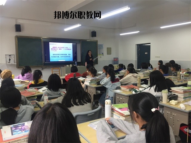 江西景德鎮(zhèn)機電工程學(xué)校2020年報名條件、招生要求、招生對象 