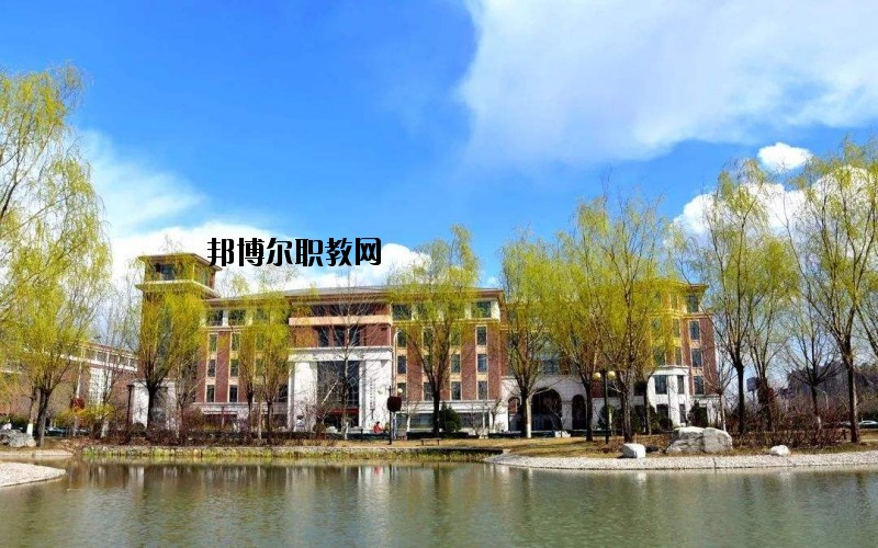 京山衛(wèi)生學(xué)校2020年報名條件、招生要求、招生對象