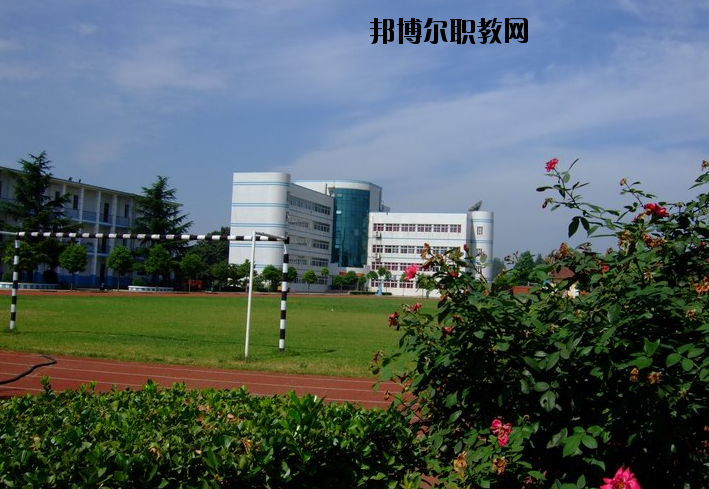 南陽建筑工程學(xué)校2021年報名條件、招生要求、招生對象