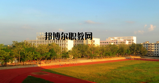 平南中等職業(yè)技術(shù)學(xué)校2020年報(bào)名條件、招生要求、招生對(duì)象