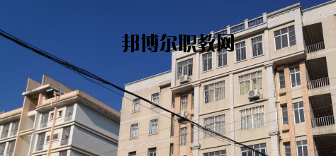 梧州服裝職業(yè)技術(shù)學(xué)校2020年報(bào)名條件、招生要求、招生對(duì)象 