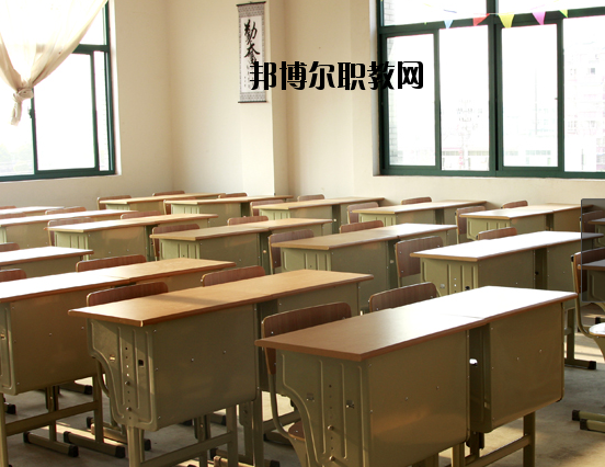 蕪湖機(jī)電學(xué)校2020年報(bào)名條件、招生要求、招生對(duì)象
