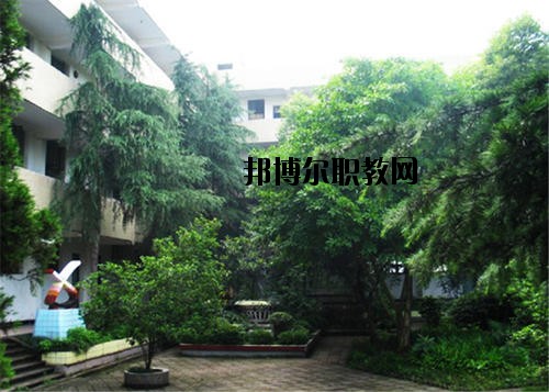 內(nèi)江求是職業(yè)技術(shù)學(xué)校怎么樣、好不好