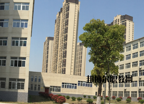 蕪湖財經(jīng)工業(yè)學(xué)校2020年報名條件、招生要求、招生對象