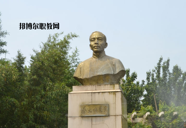 鄭州長城科技中等專業(yè)學校怎么樣、好不好