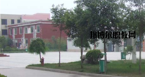 鄭州商貿(mào)技師學(xué)院2021年報(bào)名條件、招生要求、招生對(duì)象
