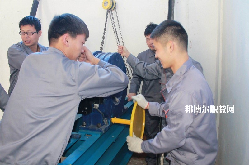 鄭州廣志職業(yè)技術(shù)中等專(zhuān)業(yè)學(xué)校2021年學(xué)費(fèi)、收費(fèi)多少