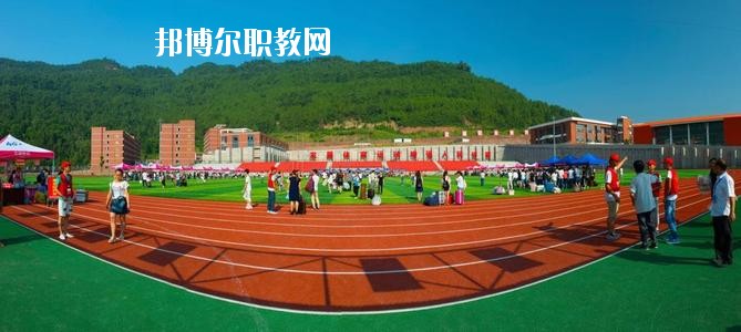 通江縣職業(yè)高級(jí)中學(xué)2020年報(bào)名條件、招生要求、招生對(duì)象