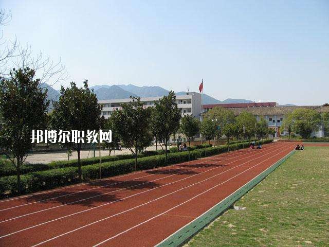 南樂(lè)縣職業(yè)中等專(zhuān)業(yè)學(xué)校2021年招生辦聯(lián)系電話