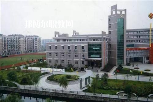 樂(lè)至縣回瀾職業(yè)中學(xué)2020年報(bào)名條件、招生要求、招生對(duì)象