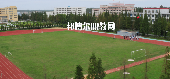 柳州市制劑醫(yī)藥技工學校2020年報名條件、招生要求、招生對象 