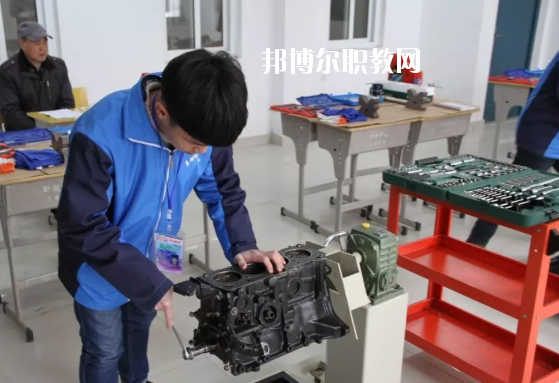 合肥市工程技術(shù)學(xué)校2020年報名條件、招生要求、招生對象