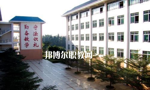 宜賓食品工業(yè)職業(yè)中學網(wǎng)站網(wǎng)址