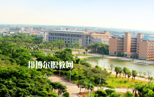 湛江理工職業(yè)學(xué)校2020年報(bào)名條件、招生要求、招生對(duì)象