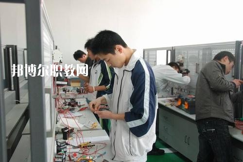 蓬安縣濟渡職業(yè)中學2020年報名條件、招生要求、招生對象