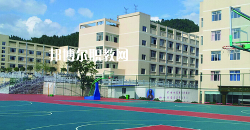 銅仁碧江區(qū)中等職業(yè)學(xué)校2020年報(bào)名條件、招生要求、招生對(duì)象