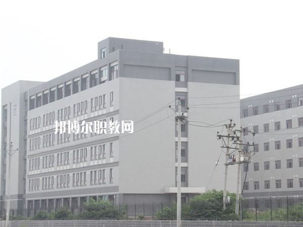 河南女子職業(yè)學(xué)院中專部2021年學(xué)費、收費多少