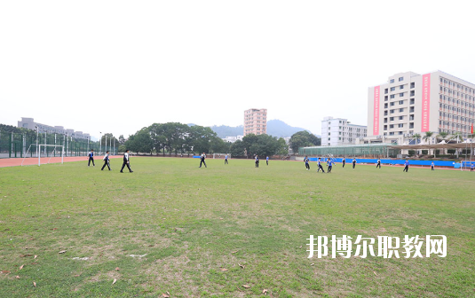 深圳市龍崗區(qū)第二職業(yè)技術(shù)學(xué)校2020年報名條件、招生要求、招生對象