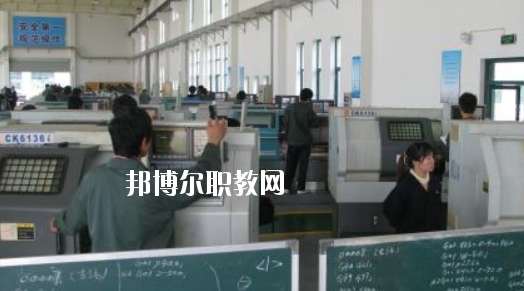 含山電子工程學(xué)校2020年報(bào)名條件、招生要求、招生對(duì)象