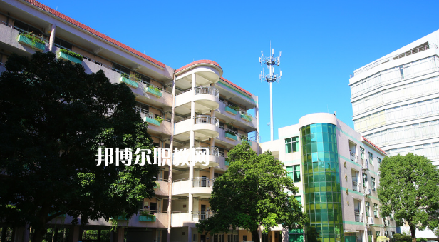 東莞經(jīng)濟(jì)貿(mào)易學(xué)校2020年學(xué)費(fèi)、收費(fèi)多少