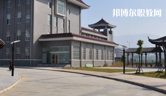 安徽黃梅戲藝術(shù)職業(yè)學(xué)院(中專部)2021年報(bào)名條件、招生要求、招生對(duì)象