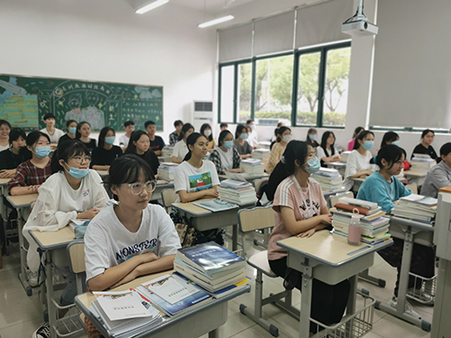 蘇州旅游與財經(jīng)高等職業(yè)技術(shù)學(xué)校2021年學(xué)費(fèi)、收費(fèi)多少