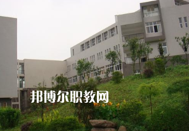 重慶市對(duì)外貿(mào)易經(jīng)濟(jì)學(xué)校怎么樣、好不好