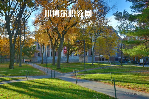 成都市育華職業(yè)學校2021年招生錄取分數(shù)線