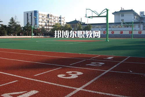 揚(yáng)州生活科技學(xué)校怎么樣、好不好