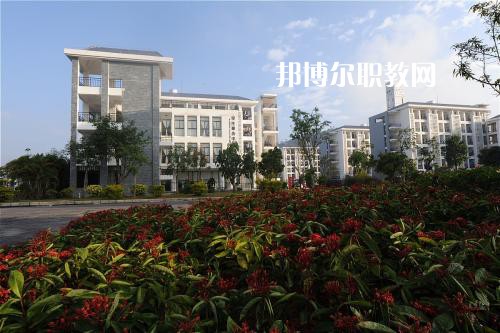 普洱農(nóng)業(yè)學(xué)校2021年報(bào)名條件、招生要求、招生對(duì)象