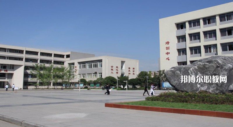 宜良縣職業(yè)高級(jí)中學(xué)2021年報(bào)名條件、招生要求、招生對(duì)象