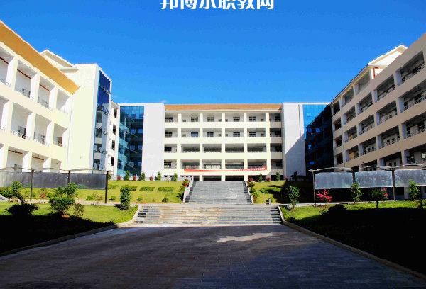 芒市職業(yè)教育中心2021年學(xué)費(fèi)、收費(fèi)多少