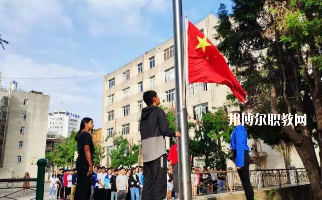 云南廣播電視學(xué)校2021年學(xué)費、收費多少