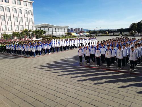 玉溪工業(yè)財貿(mào)學(xué)校2021年報名條件、招生要求、招生對象