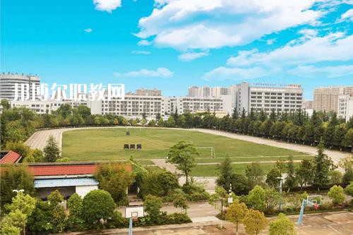 曲靖財經(jīng)學(xué)校2021年報名條件、招生要求、招生對象