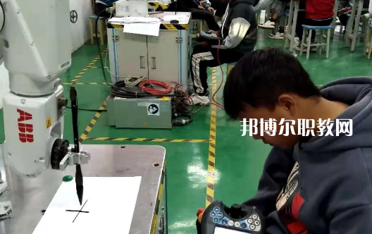 貴州貴陽市商貿(mào)學(xué)校怎么樣、好不好