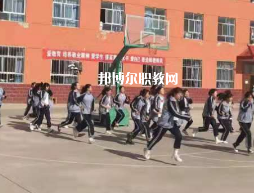 定西隴中護(hù)理學(xué)校2022年招生辦聯(lián)系電話(huà)