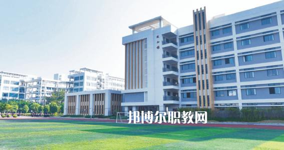  秦皇島市燕?？萍悸殬I(yè)學(xué)校2022年招生辦聯(lián)系電話
