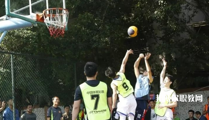 揭陽(yáng)體育運(yùn)動(dòng)學(xué)校2022年報(bào)名條件、招生要求、招生對(duì)象